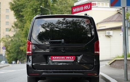 Mercedes-Benz V-Класс, 2017 год, 8 600 000 рублей, 5 фотография