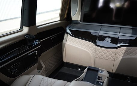 Mercedes-Benz V-Класс, 2017 год, 8 600 000 рублей, 27 фотография