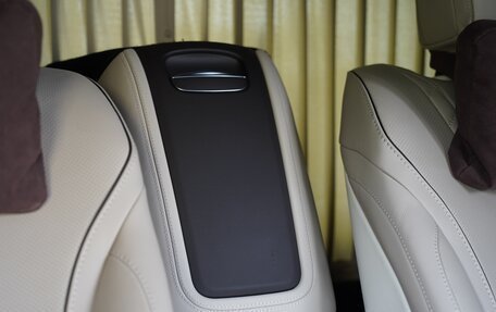 Mercedes-Benz V-Класс, 2017 год, 8 600 000 рублей, 28 фотография