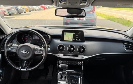 KIA Stinger I, 2018 год, 2 300 000 рублей, 11 фотография