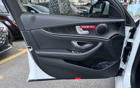 Mercedes-Benz E-Класс, 2020 год, 4 450 000 рублей, 4 фотография