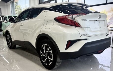 Toyota C-HR I рестайлинг, 2021 год, 1 780 000 рублей, 7 фотография
