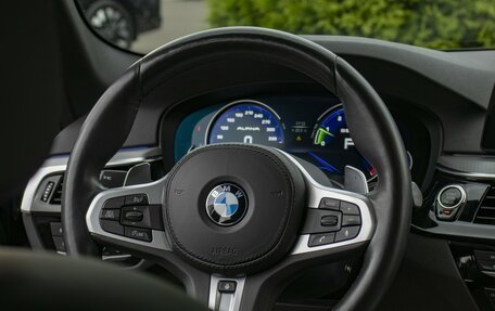 BMW 5 серия, 2018 год, 3 898 000 рублей, 15 фотография