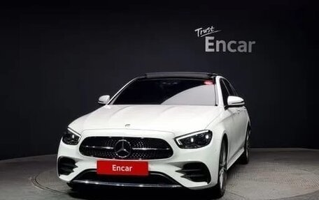 Mercedes-Benz E-Класс, 2021 год, 4 100 000 рублей, 2 фотография