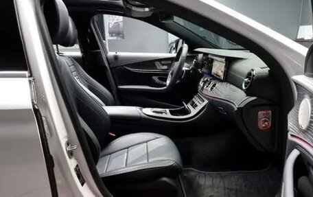 Mercedes-Benz E-Класс, 2021 год, 4 100 000 рублей, 6 фотография