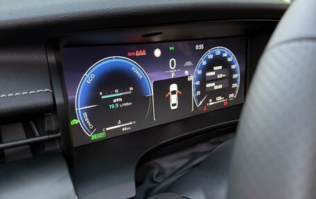 Toyota Camry, 2025 год, 3 940 000 рублей, 17 фотография