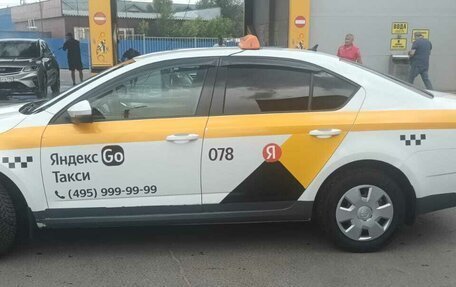 Skoda Octavia, 2019 год, 1 300 000 рублей, 5 фотография