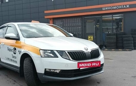 Skoda Octavia, 2019 год, 1 300 000 рублей, 3 фотография