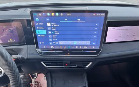 Volkswagen Tiguan, 2025 год, 4 300 000 рублей, 12 фотография