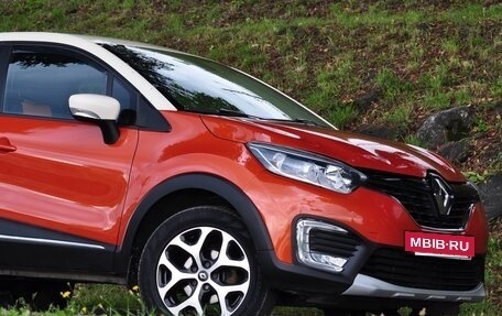 Renault Kaptur I рестайлинг, 2017 год, 1 395 000 рублей, 2 фотография