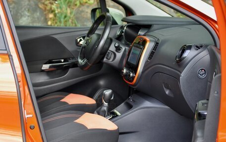 Renault Kaptur I рестайлинг, 2017 год, 1 395 000 рублей, 19 фотография