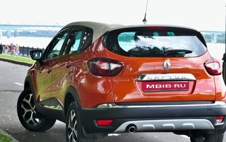 Renault Kaptur I рестайлинг, 2017 год, 1 395 000 рублей, 27 фотография