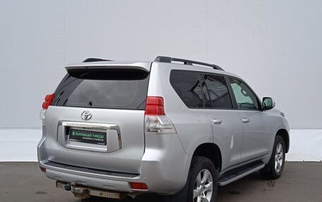 Toyota Land Cruiser Prado 150 рестайлинг 2, 2013 год, 2 830 000 рублей, 8 фотография