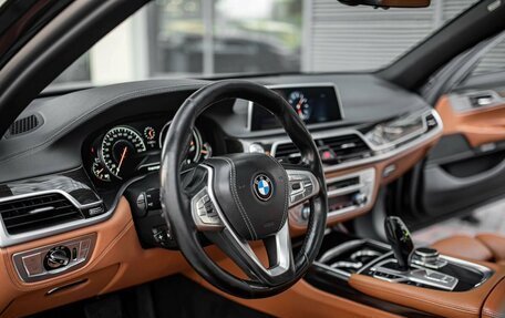 BMW 7 серия, 2017 год, 2 375 000 рублей, 7 фотография