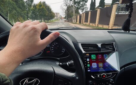 Hyundai Solaris II рестайлинг, 2015 год, 700 000 рублей, 4 фотография