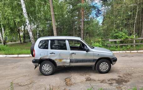 Chevrolet Niva I рестайлинг, 2006 год, 145 000 рублей, 2 фотография