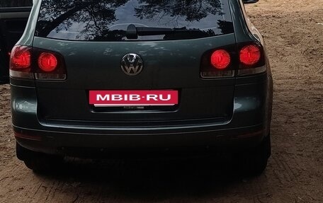 Volkswagen Touareg III, 2004 год, 375 000 рублей, 3 фотография