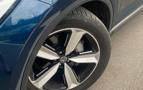 Volkswagen Touareg III, 2018 год, 4 955 000 рублей, 5 фотография
