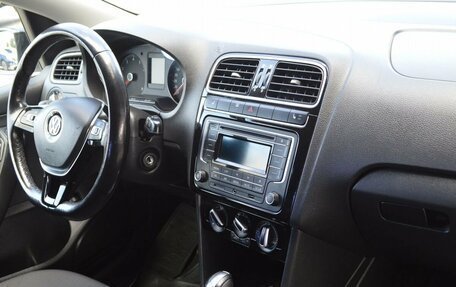 Volkswagen Polo VI (EU Market), 2017 год, 1 089 000 рублей, 19 фотография