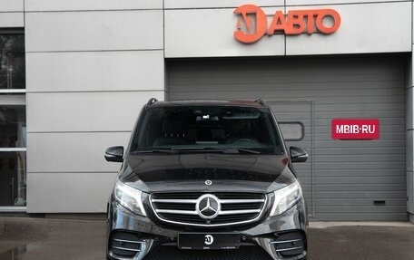 Mercedes-Benz V-Класс, 2019 год, 5 300 000 рублей, 2 фотография