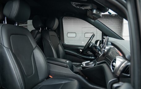 Mercedes-Benz V-Класс, 2019 год, 5 300 000 рублей, 10 фотография