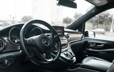 Mercedes-Benz V-Класс, 2019 год, 5 300 000 рублей, 11 фотография