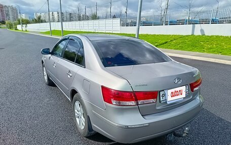 Hyundai Sonata VI, 2010 год, 750 000 рублей, 5 фотография
