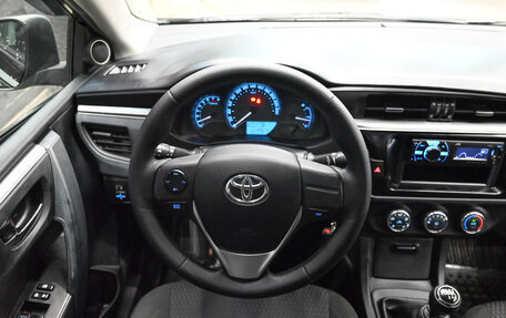 Toyota Corolla, 2013 год, 1 180 000 рублей, 13 фотография