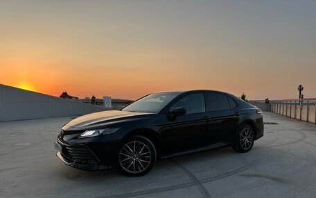 Toyota Camry, 2023 год, 3 500 000 рублей, 4 фотография