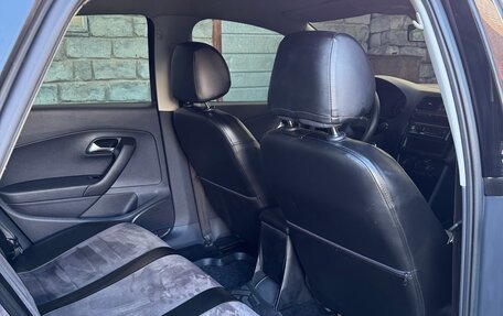 Volkswagen Polo VI (EU Market), 2011 год, 650 000 рублей, 14 фотография