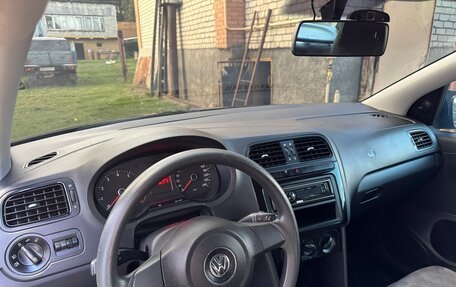 Volkswagen Polo VI (EU Market), 2011 год, 650 000 рублей, 16 фотография