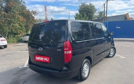 Hyundai H-1 II рестайлинг, 2020 год, 2 300 000 рублей, 4 фотография
