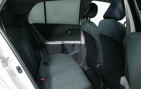 Toyota Yaris III рестайлинг, 2007 год, 640 000 рублей, 12 фотография