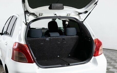Toyota Yaris III рестайлинг, 2007 год, 640 000 рублей, 9 фотография