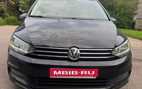Volkswagen Touran III, 2018 год, 1 579 000 рублей, 9 фотография