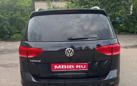 Volkswagen Touran III, 2018 год, 1 579 000 рублей, 6 фотография
