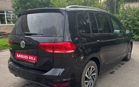 Volkswagen Touran III, 2018 год, 1 579 000 рублей, 7 фотография