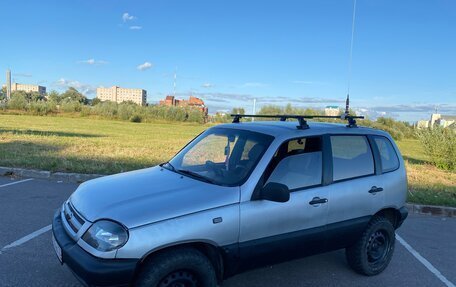 Chevrolet Niva I рестайлинг, 2003 год, 295 000 рублей, 3 фотография