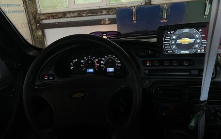 Chevrolet Niva I рестайлинг, 2003 год, 295 000 рублей, 13 фотография