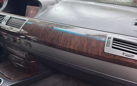BMW 7 серия, 2004 год, 700 000 рублей, 12 фотография