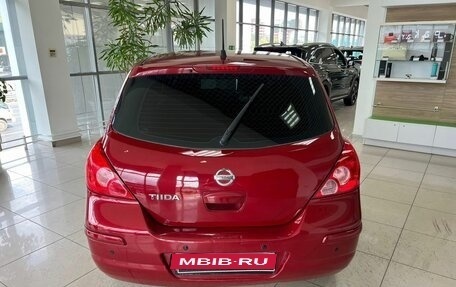 Nissan Tiida, 2011 год, 750 000 рублей, 6 фотография