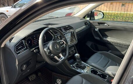 Volkswagen Tiguan II, 2021 год, 2 640 000 рублей, 28 фотография