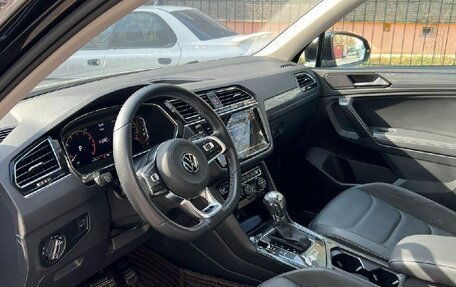 Volkswagen Tiguan II, 2021 год, 2 640 000 рублей, 24 фотография