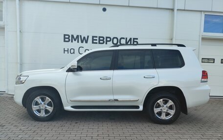 Toyota Land Cruiser 200, 2017 год, 5 690 000 рублей, 5 фотография