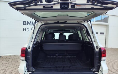 Toyota Land Cruiser 200, 2017 год, 5 690 000 рублей, 9 фотография