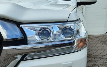 Toyota Land Cruiser 200, 2017 год, 5 690 000 рублей, 8 фотография
