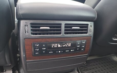 Toyota Land Cruiser 200, 2017 год, 5 690 000 рублей, 20 фотография