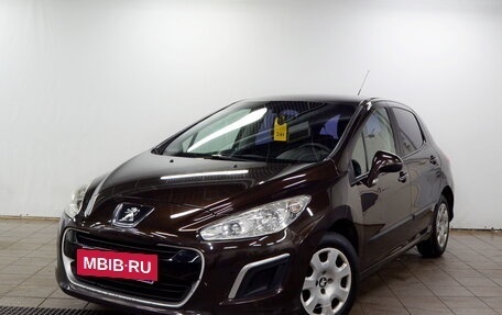 Peugeot 308 II, 2011 год, 510 000 рублей, 2 фотография