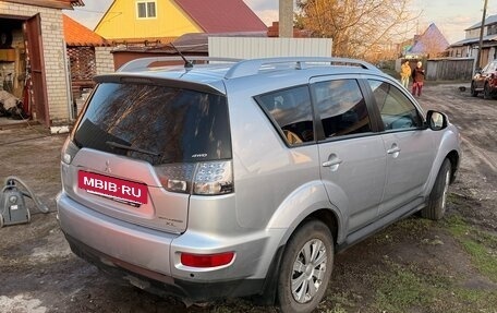 Mitsubishi Outlander III рестайлинг 3, 2010 год, 1 249 000 рублей, 3 фотография