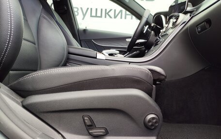 Mercedes-Benz C-Класс, 2019 год, 2 770 000 рублей, 18 фотография